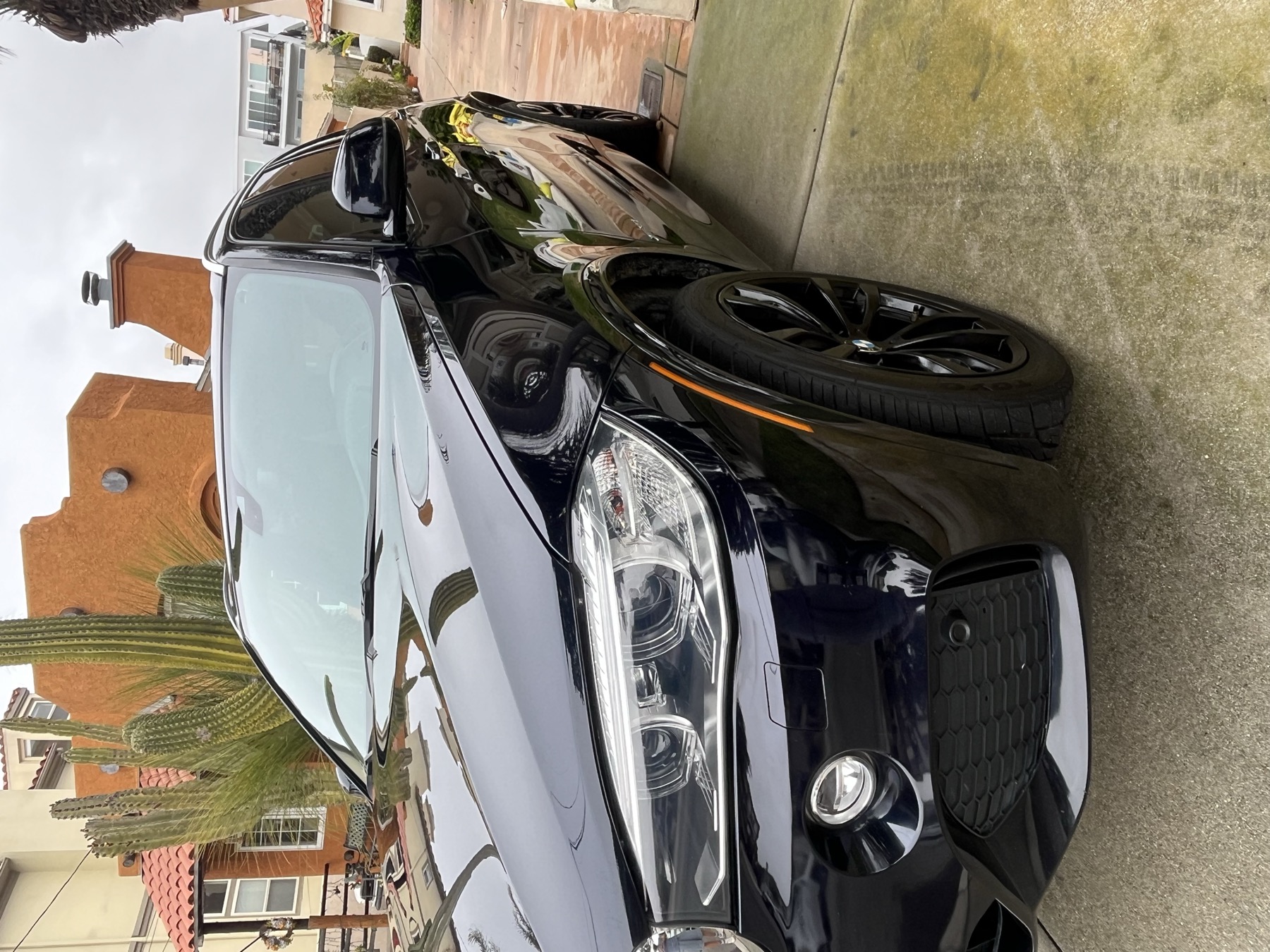 Black SUV after a detail